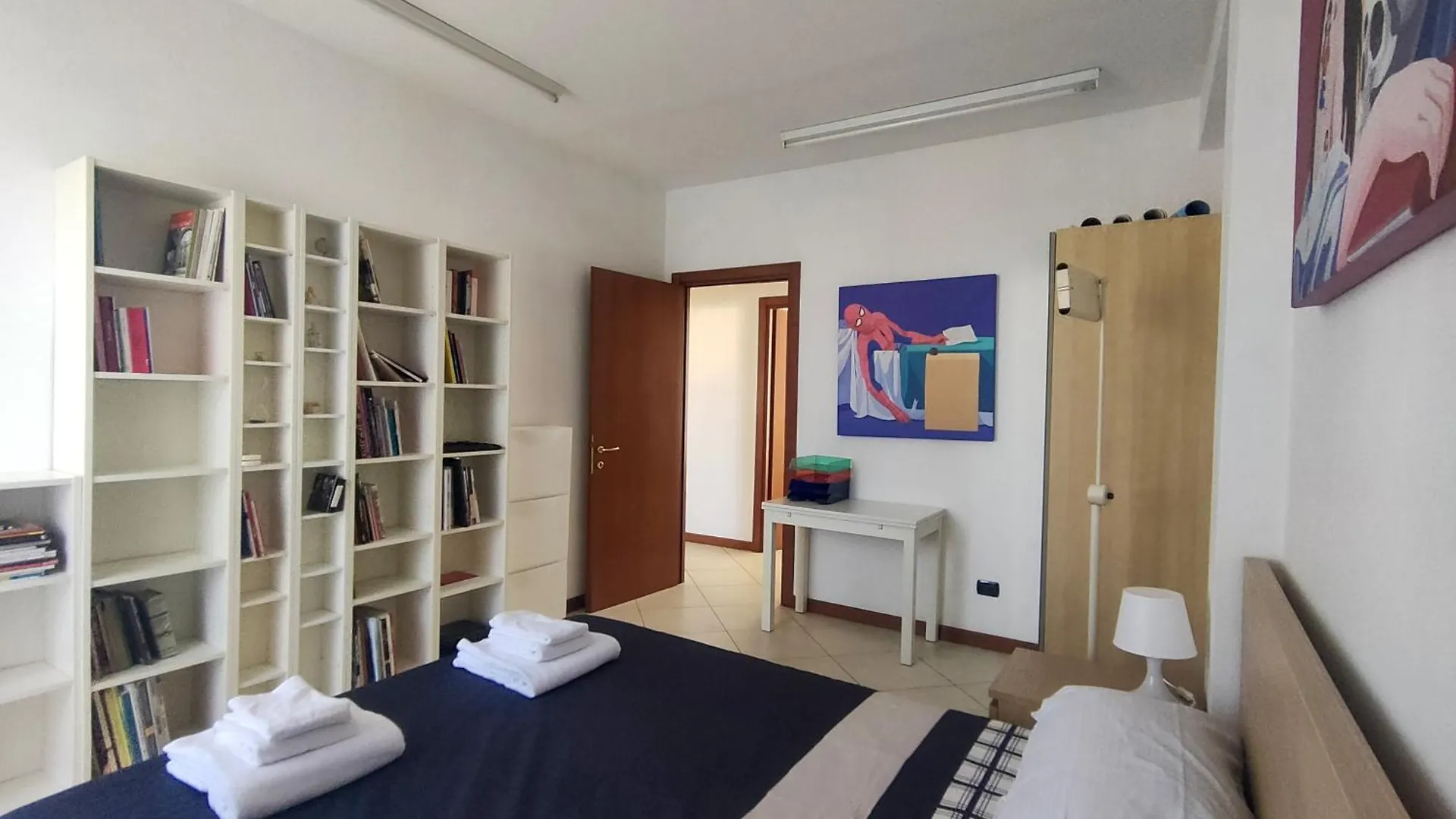 Apartamento New Pop Art Suit With Parking Milão
